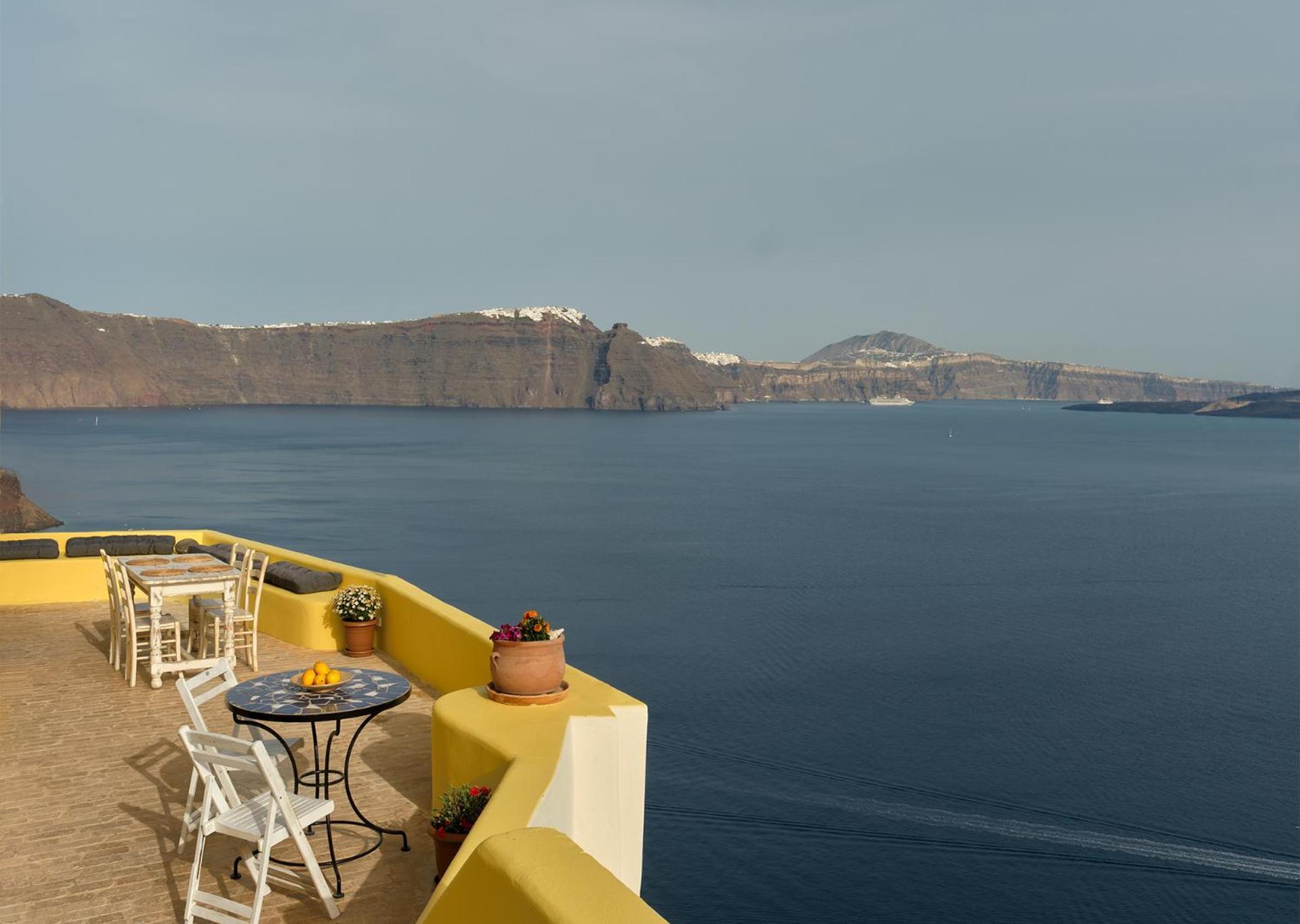 Ilivatos - Elegant Villa On The Caldera'S Edge Ía Kültér fotó